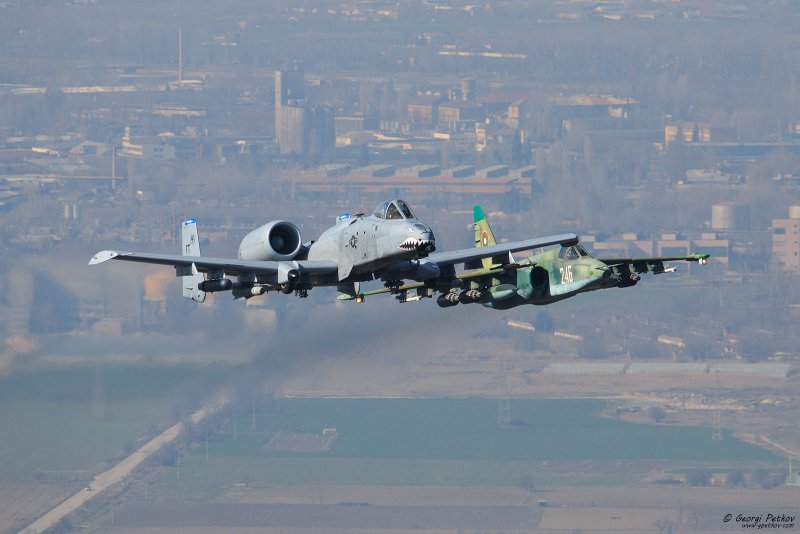 Су-25 и а-10