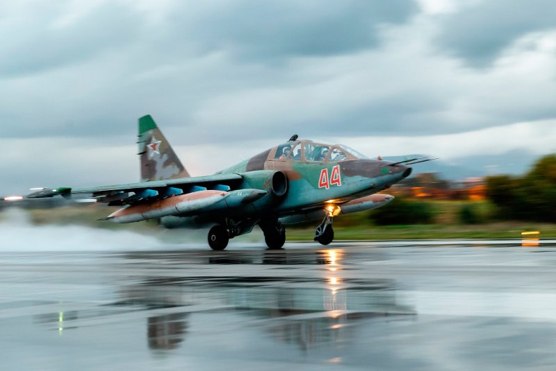 Истребитель Су 25