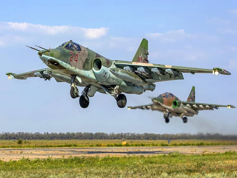 Грач самолет Су 25