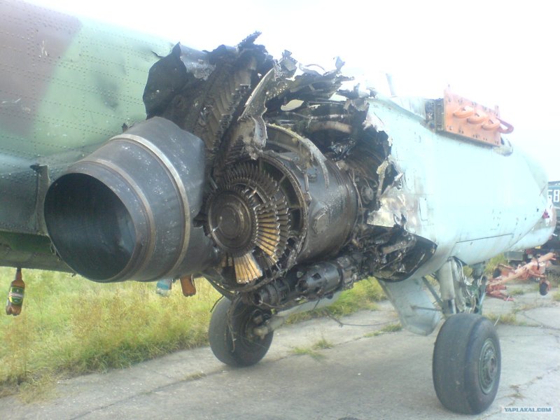 Боевые повреждения самолетов Су-25