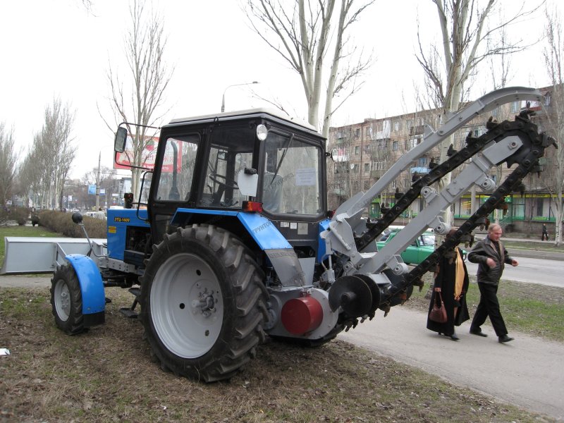 Трактор ЭТЦ 1609