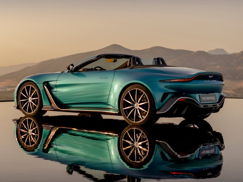 Aston Martin Vantage 2022