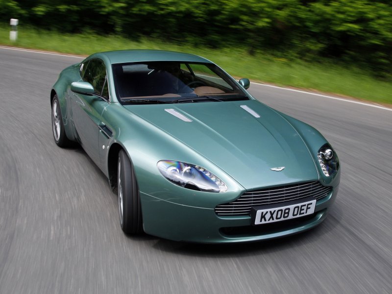 Aston Martin v8 Vantage 2008
