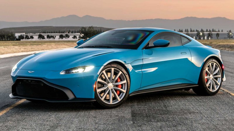 Aston Martin 2022