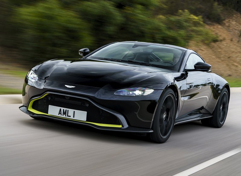 Астон Мартин v8 Vantage 2019