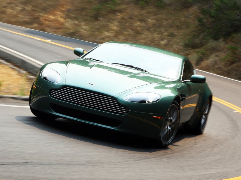 Астон Мартин v8 Vantage 2008