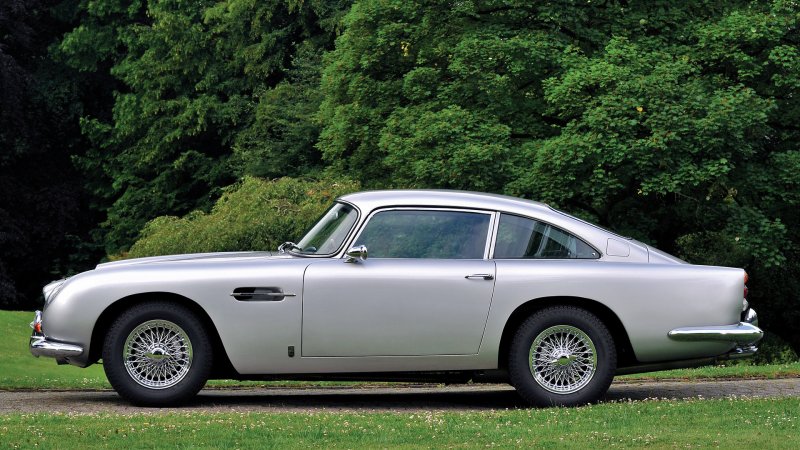 Автомобиль Aston Martin db5