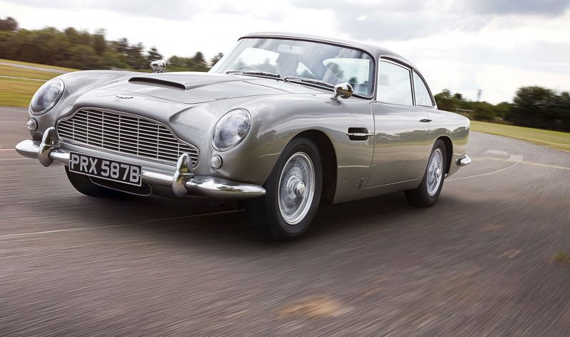 Астон Мартин db5