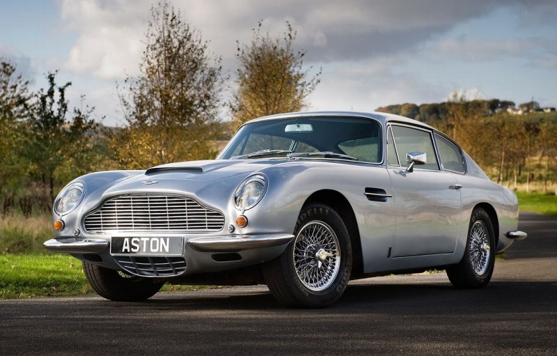 Aston Martin db5 Race