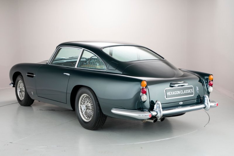 Aston Martin db5 салон