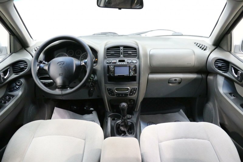 Hyundai Santa Fe Classic 2007 салон