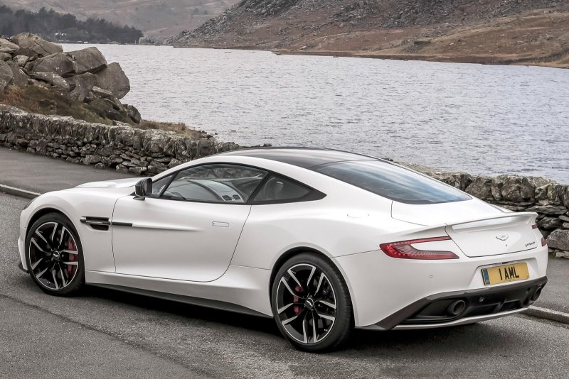 Aston Martin Vanquish