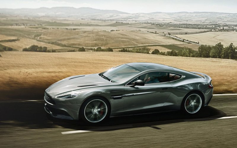 Aston Martin Vanquish 2012