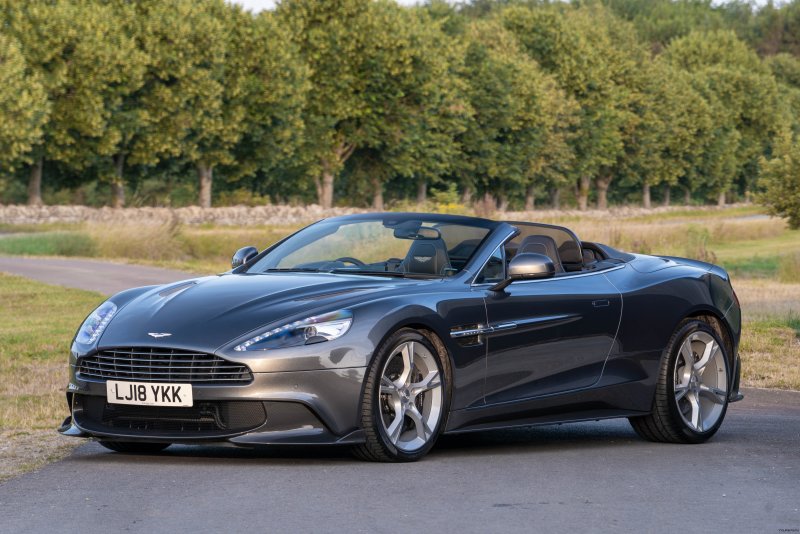 Aston Martin Vanquish