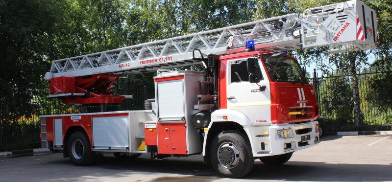 Пожарный КАМАЗ 43253 автолестница