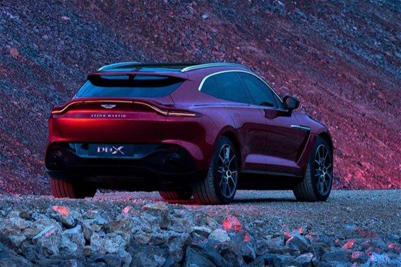 Астон Мартин SUV DBX