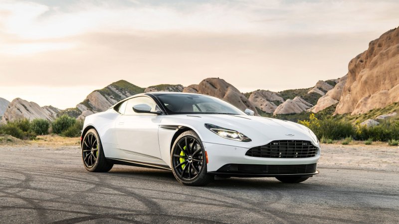 Aston Martin db11 2020