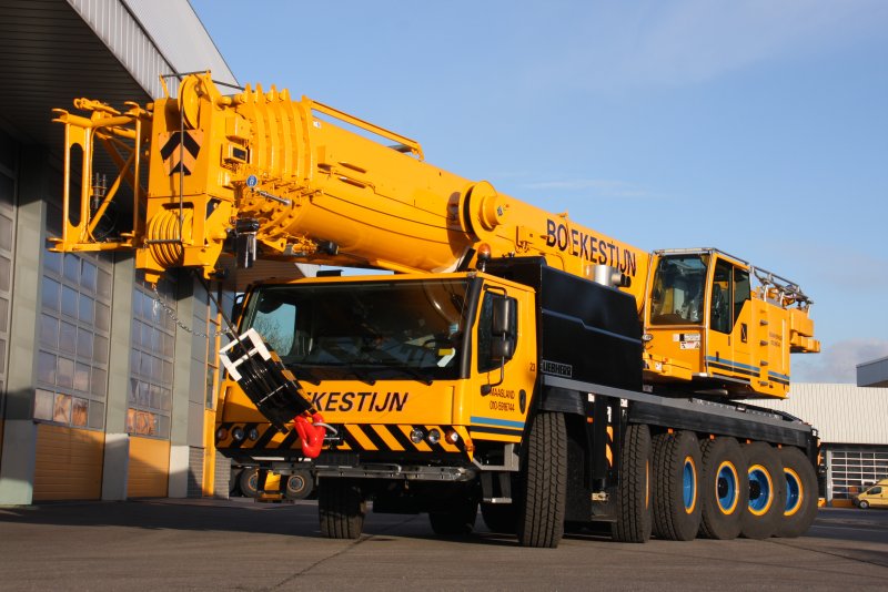 Liebherr LTM 1150-6.1