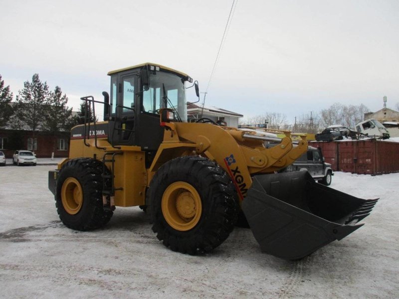 Фронтальный погрузчик xg951