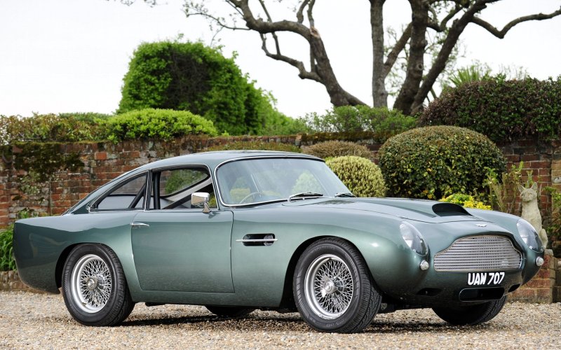 Aston Martin db4 Black