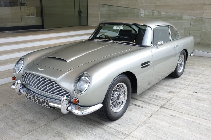 Aston Martin db5 цвет