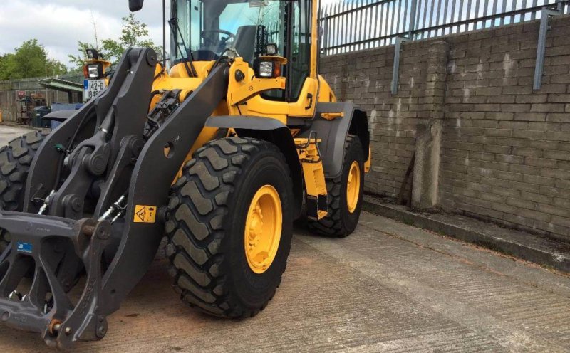 Volvo l90 погрузчик