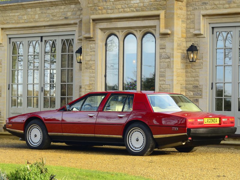 Aston Martin Lagonda 1976
