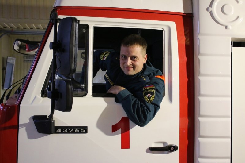Елки водитель пожарной машины