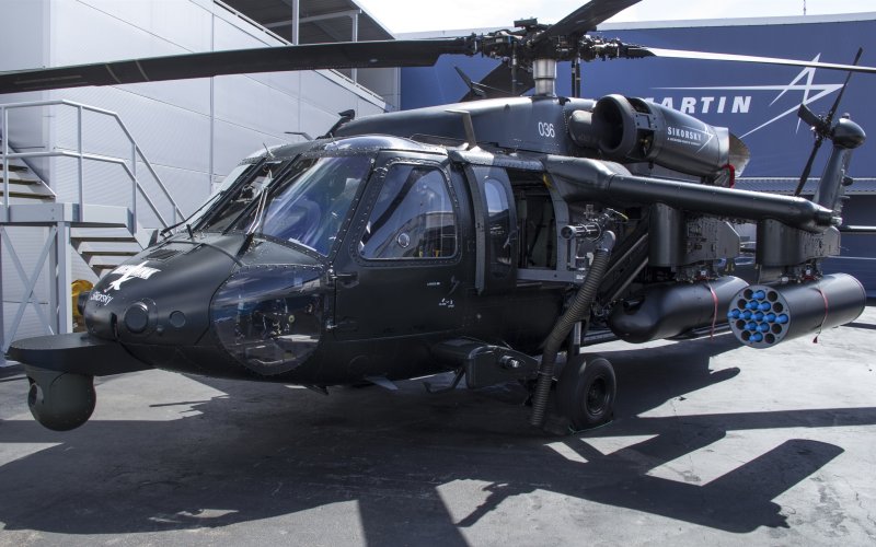 Вертолёт uh-60 Black Hawk