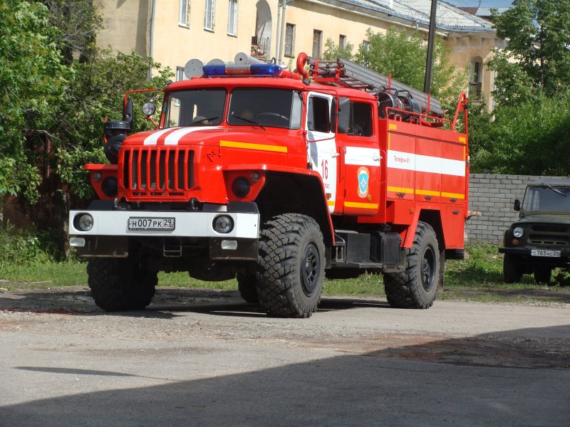 АЦ-40 Урал 5557