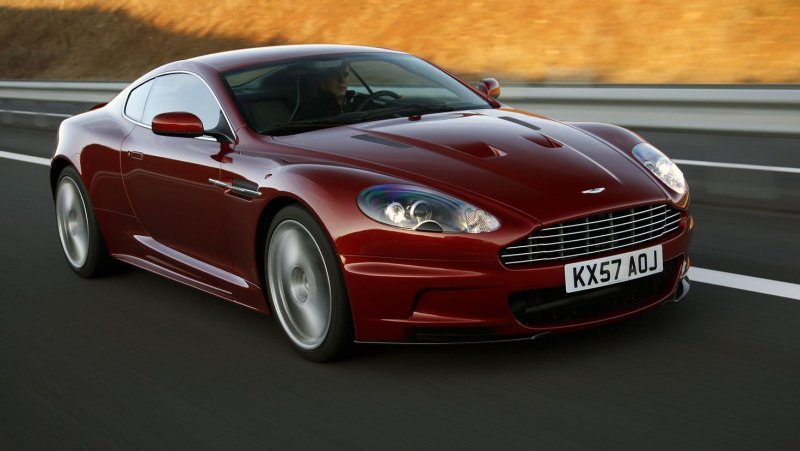 Aston Martin db9 красный