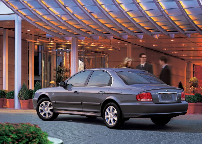 Hyundai Sonata EF 2001