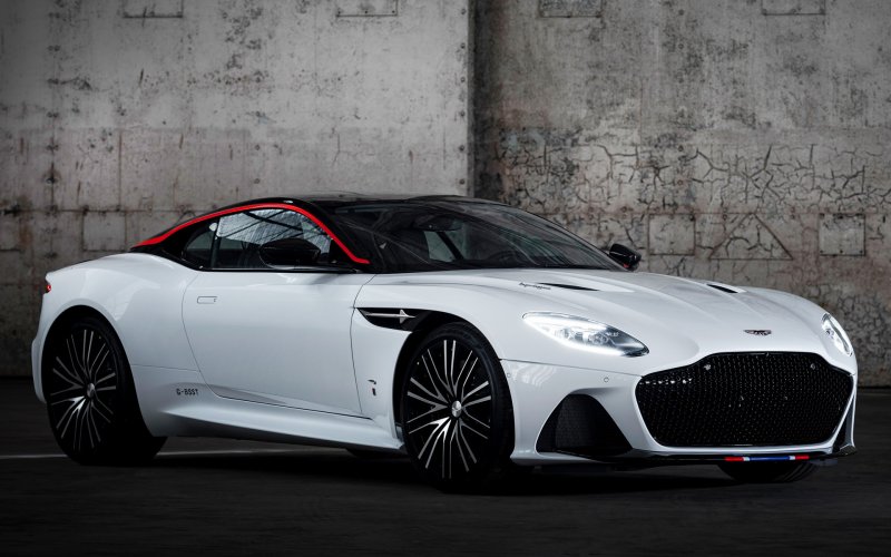 Aston Martin DBS Superleggera 2020