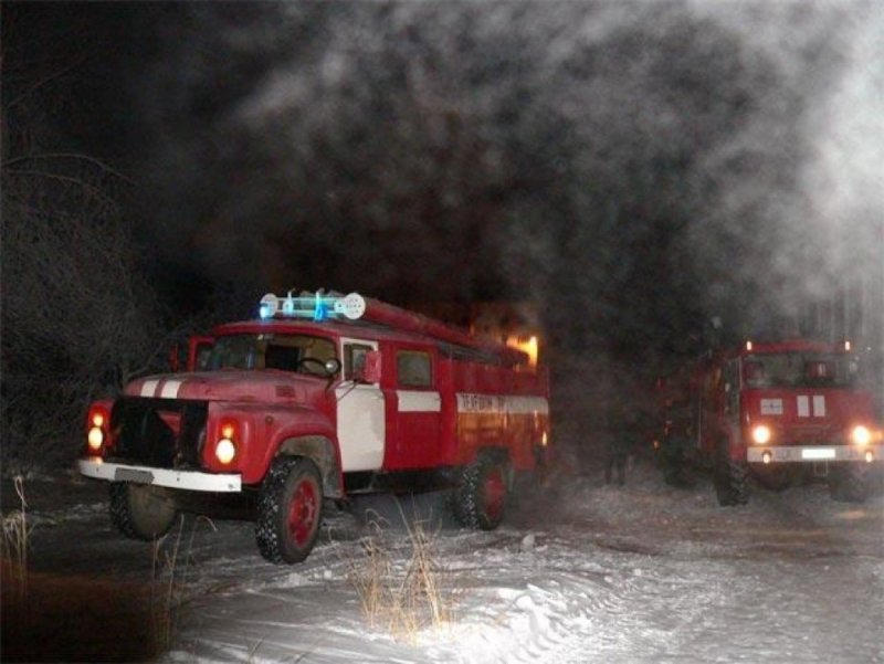Пожарная машина зимой