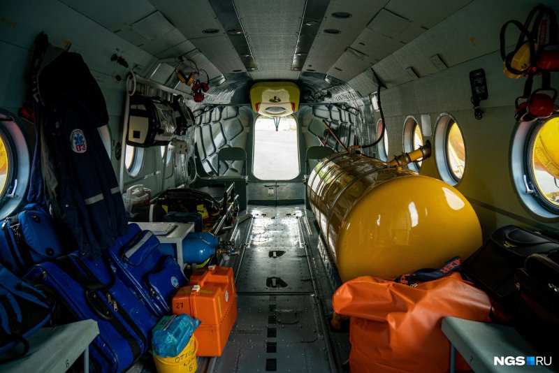 Ми-8т салон