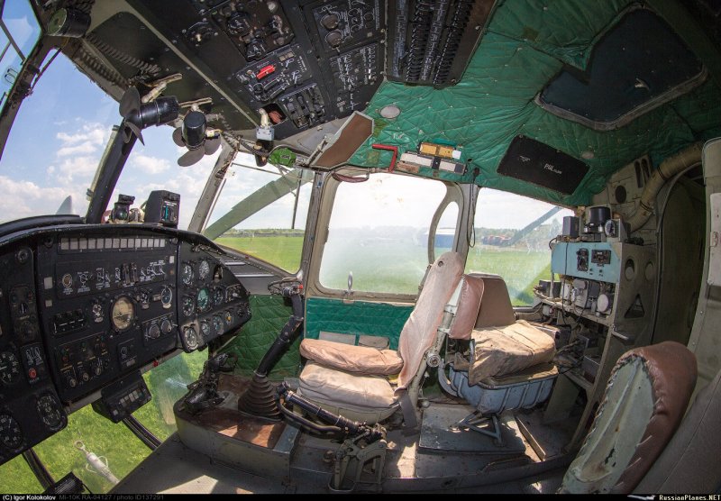 Ми-10 вертолет кабина
