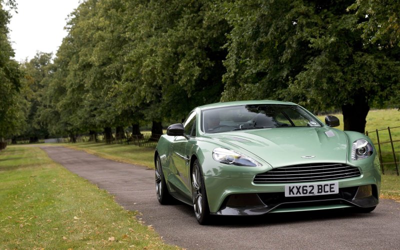 Aston Martin Vanquish Green