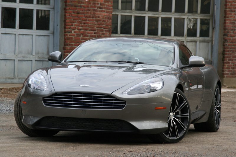 Aston Martin Virage 2011