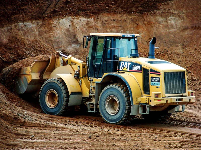 Погрузчик Caterpillar 966h