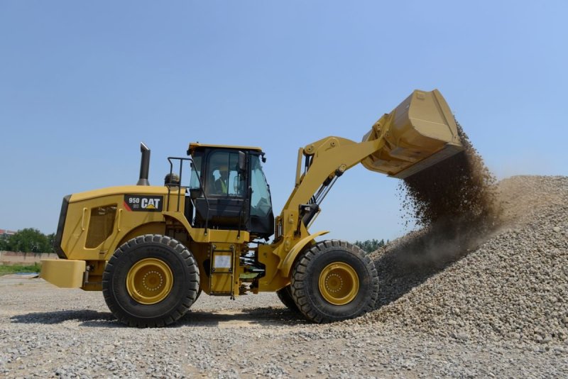 Фронтальный погрузчик Cat 950 GC