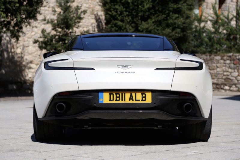 Aston Martin db11 Vantage