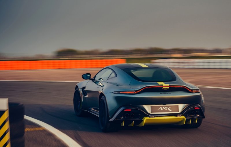 Aston Martin Vantage Amr 2020