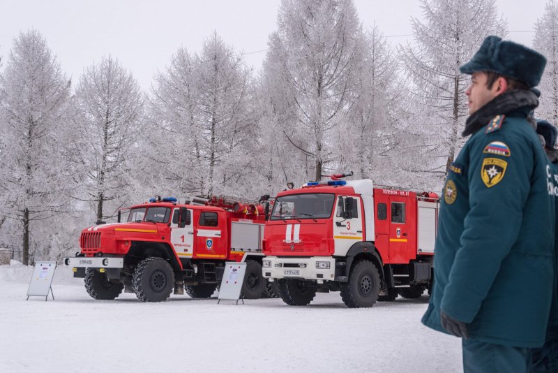 Пожарники МЧС России