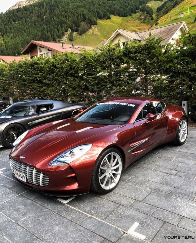 Aston Martin one-77