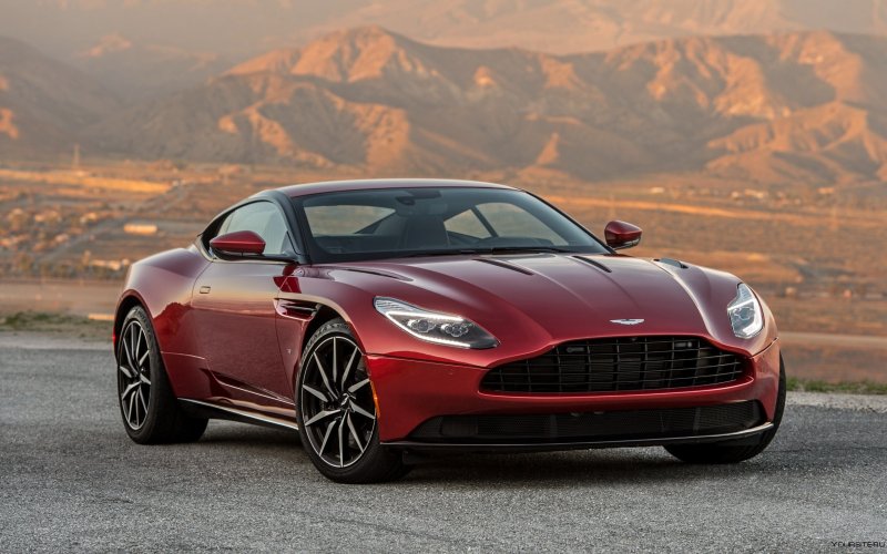 Астон Мартин db11