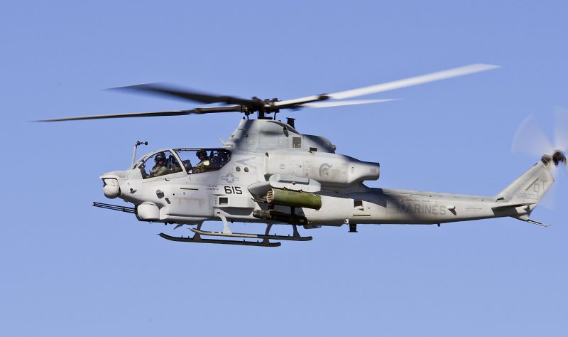 АН-1w супер Кобра