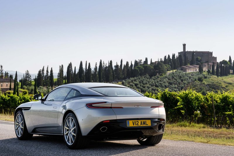 Aston Martin db11