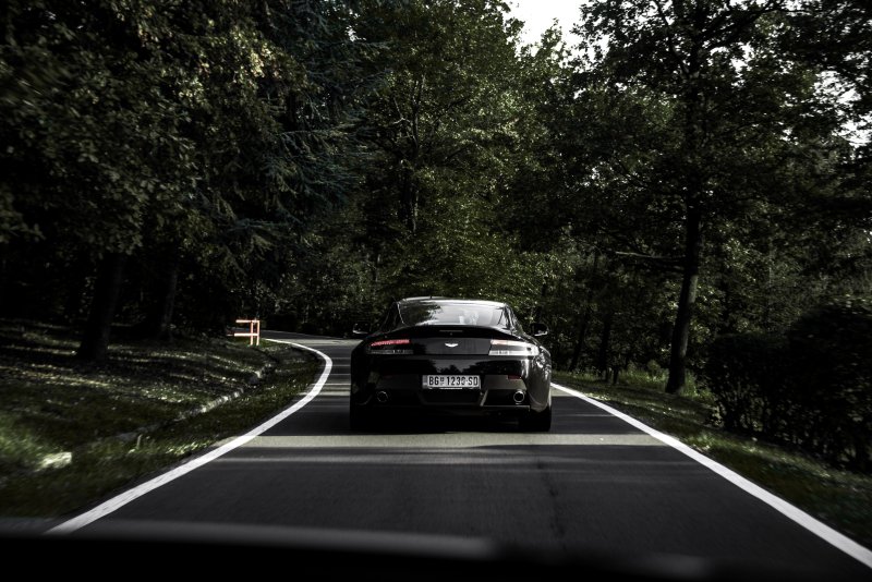 Aston Martin обои 4к