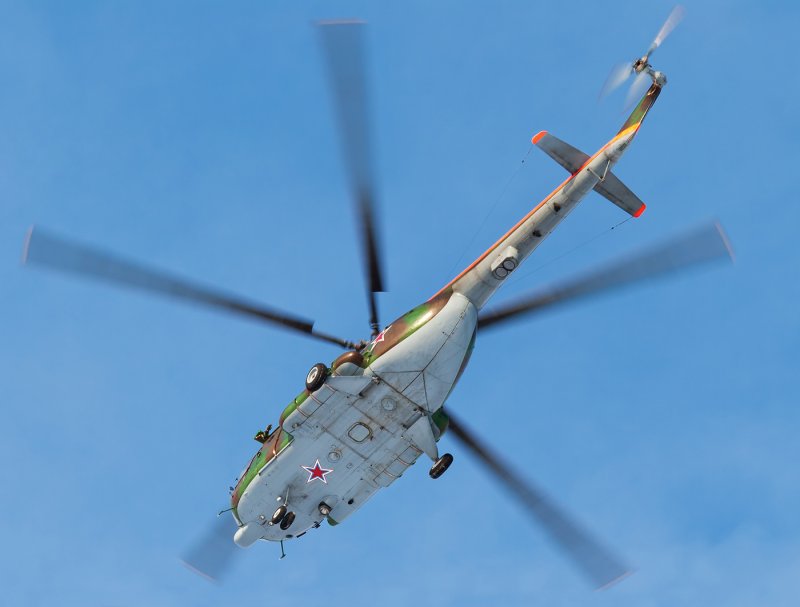 Ми-8 вертолёт