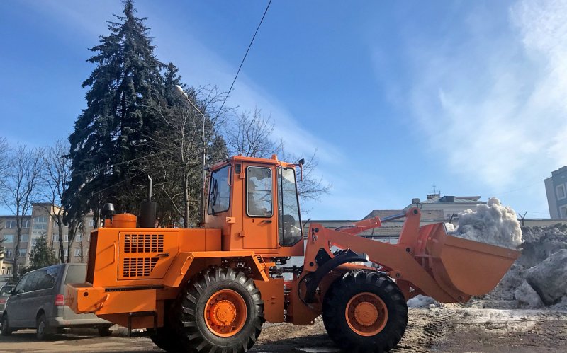 Погрузчик универсальный Амкодор 332с4